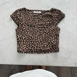 Gaze Leopard Print Crop Top